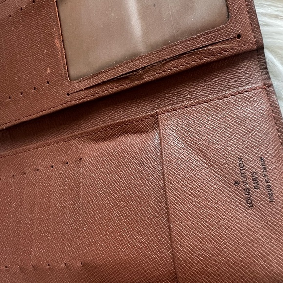 Louis Vuitton Monogram Eugenie Wallet - Picture 11 of 15